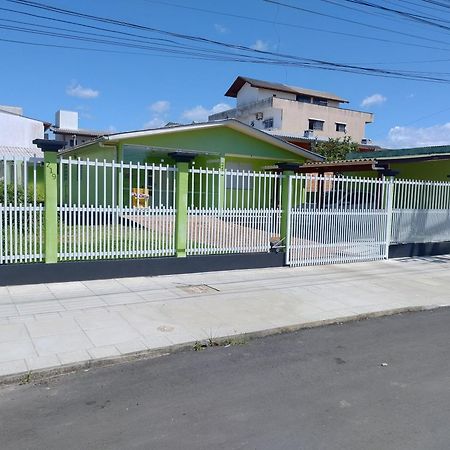 Casa Para Aluguel De Veraneio Em Торрис Экстерьер фото