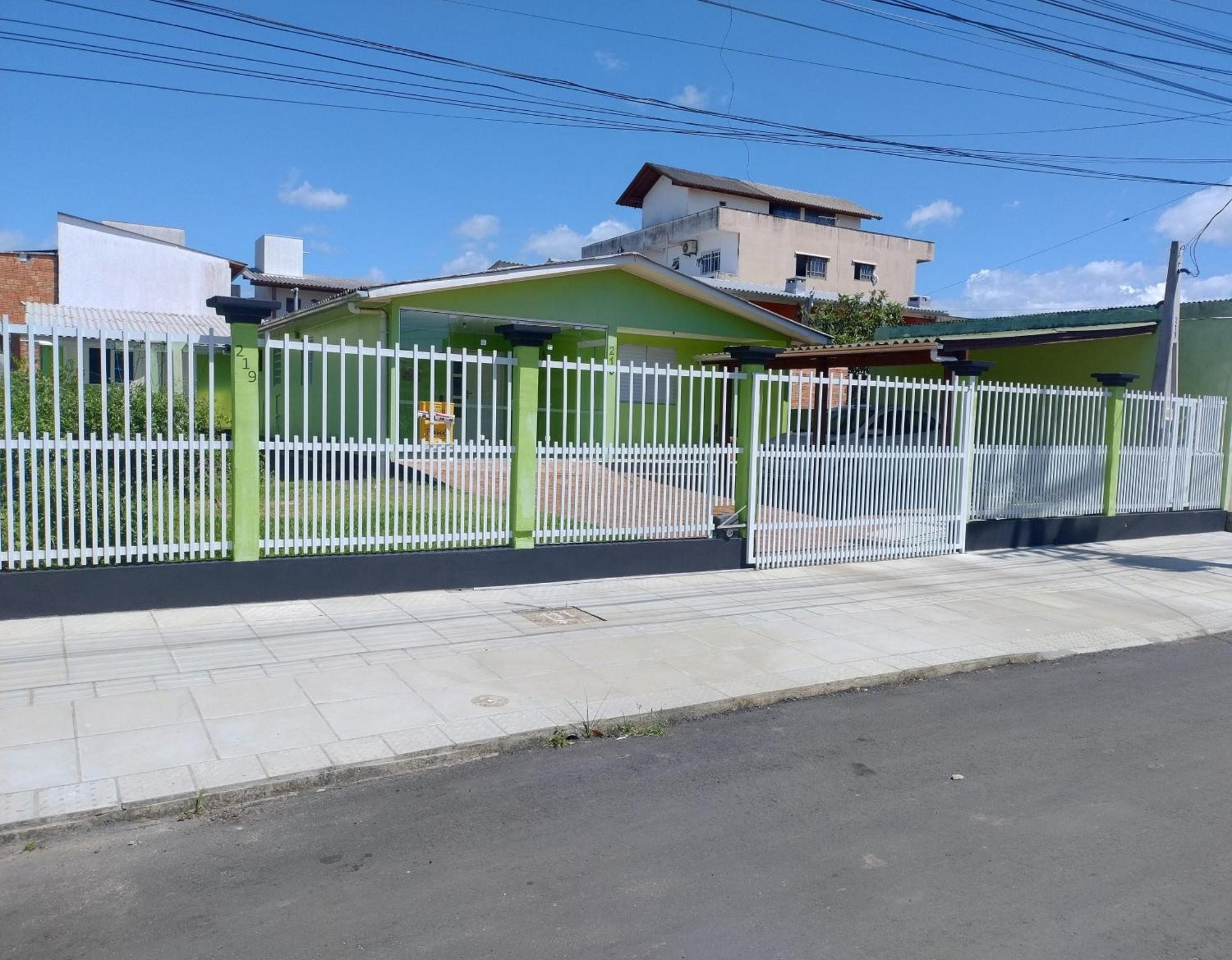 Casa Para Aluguel De Veraneio Em Торрис Экстерьер фото